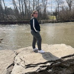 Meet your Posher, Marissa